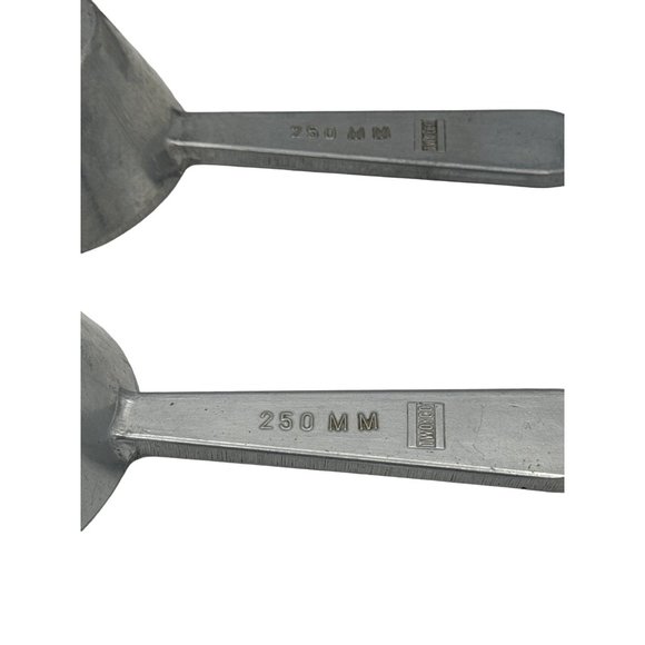 Set of 3 Twoyco Cast Aluminum 250 MM Scoops Ice Flour Farmhouse Kitchen - Picture 2 of 8